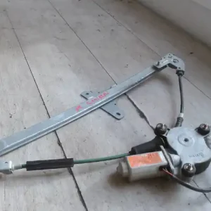 SUZUKI WagonR+ Jobb első ablakemelő szerkezet elektromos bontott alkatrész Olcsóbb