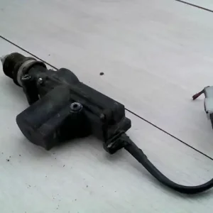 Ne maradj le TATA INDICA Jobb első ajtózár motorbontott alkatrész