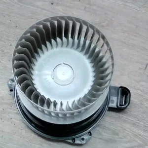 Biztonságos vásárlás TOYOTA C-HR 16.09.01-19.09.30 Fűtőmotor bontott alkatrész