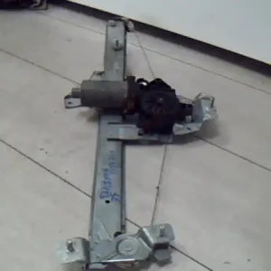 TOYOTA AVENSIS 01-03 Jobb első ablakemelő szerkezet elektromos bontott alkatrész Exkluzív ajánlat