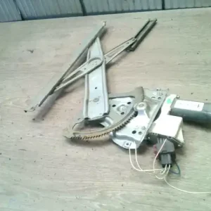 Vedd meg most TOYOTA AVENSIS 03-07 Jobb első ablakemelő szerkezet elektromos kombi bontott alkatrész