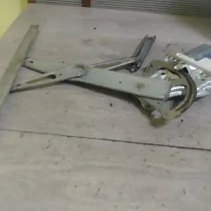 TOYOTA AVENSIS 03-07 Jobb első ablakemelő szerkezet elektromos bontott alkatrész Csak ma