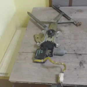 TOYOTA CAMRY Bal első ablakemelő szerkezet elektromos 4 ajtós bontott alkatrész Gyors kiszállítás