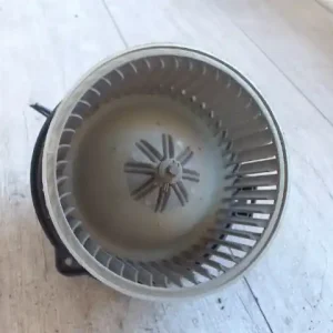 TOYOTA COROLLA 99.10-02.01 Fűtőmotor bontott alkatrész Kihagyhatatlan ajánlat