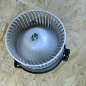 Szuper akció TOYOTA COROLLA AE/EE 92.05-97.04 Fűtőmotor bontott alkatrész