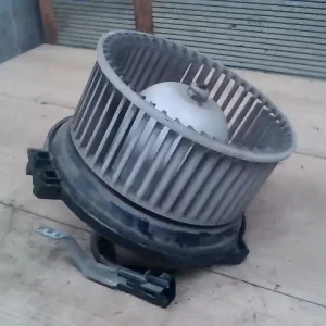 Gyors kiszállítás TOYOTA COROLLA AE/EE 92.05-97.04 Fűtőmotor 1.3i bontott alkatrész