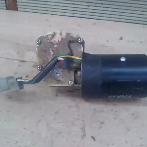 TOYOTA YARIS 99.04-05.09 Ablaktörlő motor első bontott alkatrész Korlátozott ajánlat