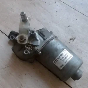 TOYOTA YARIS 99.04-05.09 Ablaktörlő motor első bontott alkatrész Árengedmény
