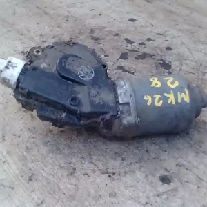 TOYOTA YARIS 2009.01.01-2011.10.15 Ablaktörlő motor első bontott alkatrész Outlet