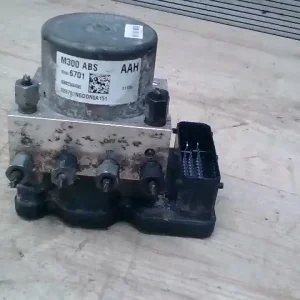 Ajánlat TOYOTA YARIS 2009.01.01-2011.10.15 Abs kocka1.4d bontott alkatrész