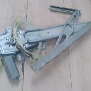 TOYOTA YARIS 99.04-05.09 Jobb első ablakemelő szerkezet elektromos 5 ajtós bontott alkatrész Kedvezmény