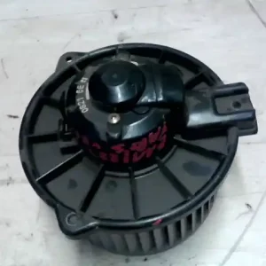 TOYOTA YARIS VERSO Fűtőmotor 1.4d bontott alkatrész Olcsó