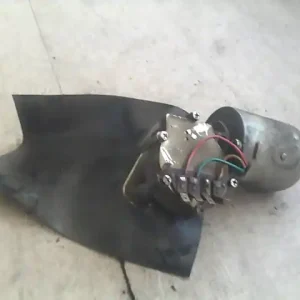 TRABANT 1,1 Ablaktörlő motor első bontott alkatrész Csak ma