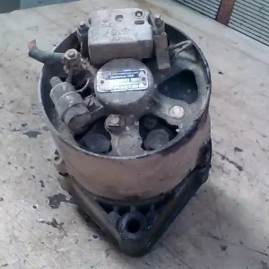 TRABANT 1,1 Generátor.benzines 1,1i bontott alkatrész Prémium