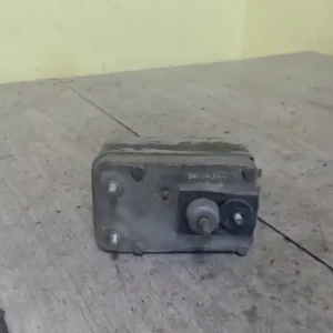 TRABANT 601 Ablaktörlő motor első bontott alkatrész Olcsóbb