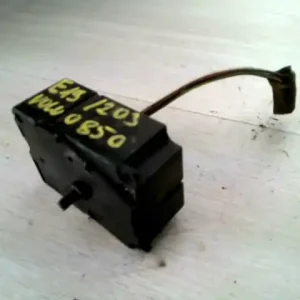 Árengedmény VOLVO 850 Fűtésszabályzó zsalu állító motor bontott alkatrész