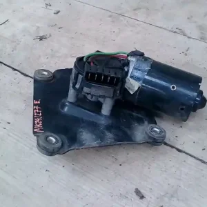 Végkiárusítás VOLVO S40 Ablaktörlő motor első bontott alkatrész