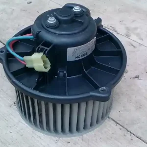 Azonnal elérhető VOLVO S40 Fűtőmotor 1,6 i bontott alkatrész