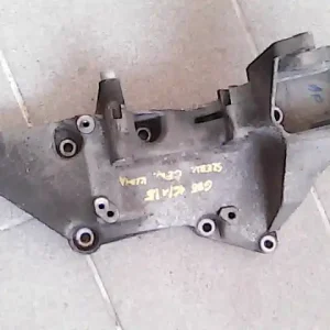 Árengedmény VOLVO S40 Generátor tartó bak bontott alkatrész