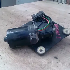 VOLVO S40 2000.06.01-2004.05.31 Ablaktörlő motor első bontott alkatrész Biztonságos fizetés