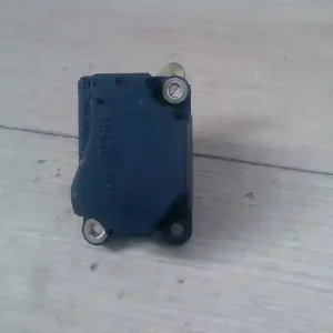 VOLVO S60 Fűtés állító motor bontott alkatrész Legjobb ár