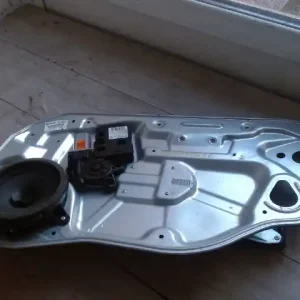 VOLVO S40 2008.01.01-2012.05.30 Jobb első ablakemelő szerkezet elektromos 4 ajtós bontott alkatrész Utolsó esély