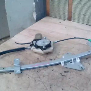 VOLVO S40 2000.06.01-2004.05.31 Jobb első ablakemelő szerkezet elektromos bontott alkatrész Gyors kiszállítás