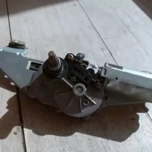 Kiárusítás VOLVO V40 Ablaktörlő motor hátsó kombi bontott alkatrész