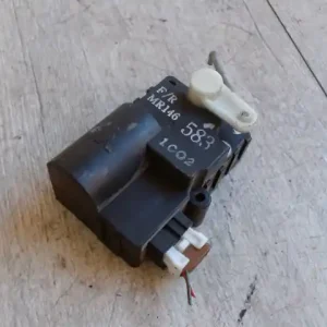 VOLVO V40 Fűtésszabályzó zsalu állító motor bontott alkatrész Azonnali szállítás