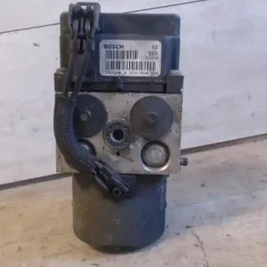 Végkiárusítás VOLVO V40 Abs kockakombi bontott alkatrész