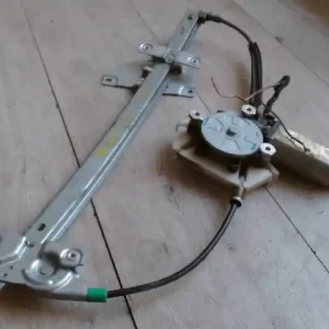 VOLVO V40 Jobb első ablakemelő szerkezet elektromos kombi bontott alkatrész Csak ma