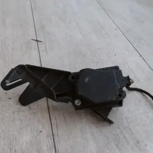 Különleges ajánlat VOLVO V70 2000.01.01- 2007.08.31 Fűtésszabályzó zsalu állító motor bontott alkatrész