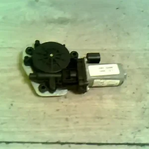 Biztonságos fizetés VW BORA Bal első ablakemelő motor bontott alkatrész