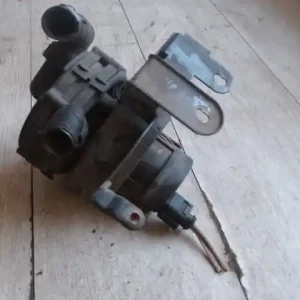 VW BORA Szekunder levegő szivattyú pótlevegő motor 2.3i bontott alkatrész Korlátozott ajánlat