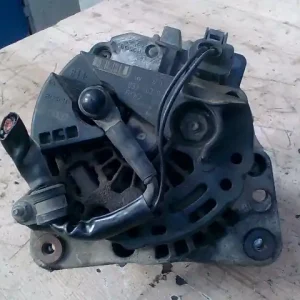 VW BORA Generátor.benzines 1,6i bontott alkatrész Alacsony ár