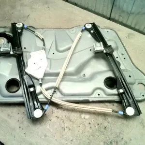 VW BORA Jobb első ablakemelő szerkezet elektromos 4 ajtós bontott alkatrész Akciós ár