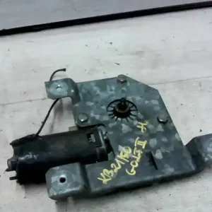 Biztonságos fizetés VW GOLF II. Ablaktörlő motor hátsó 5 ajtós 3 vezetékes bontott alkatrész