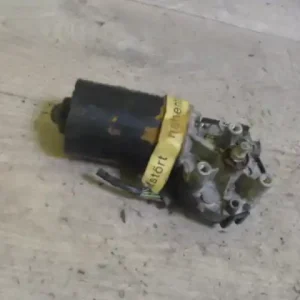 Azonnal elérhető VW GOLF III. Ablaktörlő motor első bontott alkatrész