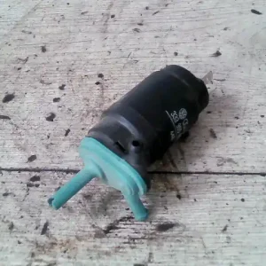 Árengedmény VW GOLF II. Ablakmosó motor első bontott alkatrész