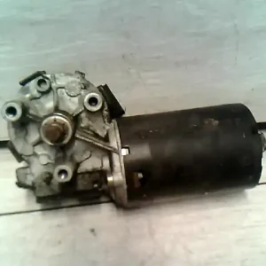 Biztonságos vásárlás VW GOLF III. Ablaktörlő motor első5 vezetékes bontott alkatrész