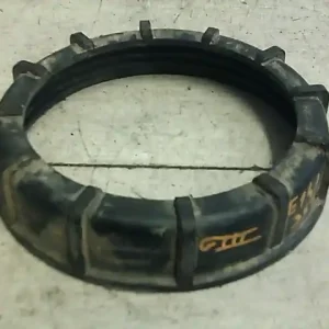 Gyors szállítás VW GOLF III. üzemanyag szivattyú befogató műanyag anya 1.4ibontott alkatrész