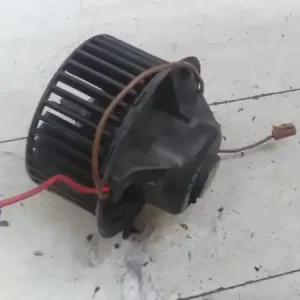 Vásárlói kedvenc VW GOLF III. Fűtőmotor bontott alkatrész