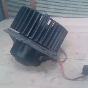 Biztonságos vásárlás VW GOLF III. Fűtőmotor 1.4i bontott alkatrész