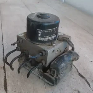 Akciós ár VW GOLF IV. Abs kocka1.6i bontott alkatrész