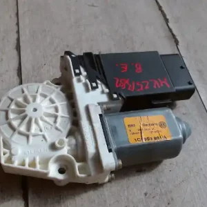 VW GOLF IV. Bal első ablakemelő motor bontott alkatrész Biztonságos vásárlás