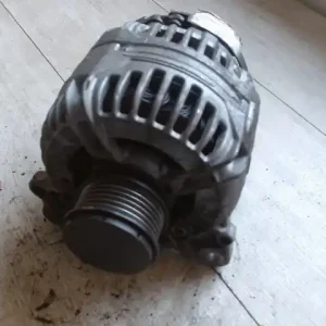 VW GOLF IV. Generátor.benzines 1.9d bontott alkatrész Gyors szállítás