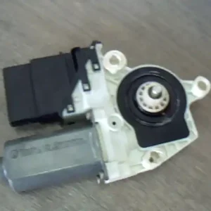 VW GOLF IV. Bal hátsó ablakemelő motor bontott alkatrész Ajánlat