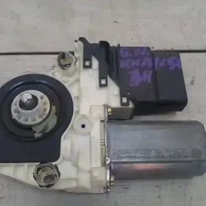 VW GOLF IV. Jobb hátsó ablakemelő motor bontott alkatrész Biztonságos fizetés