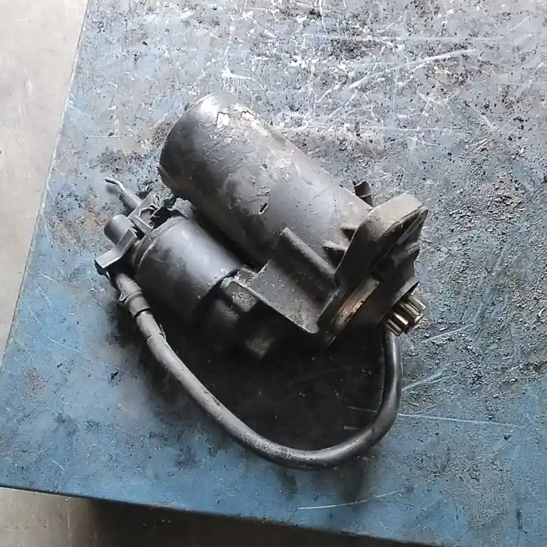 Expressz szállítás VW GOLF IV. önindító. benzines 1.4 b bontott alkatrész