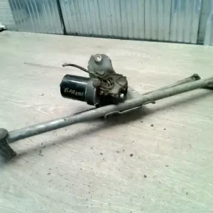 VW GOLF IV. Cabrio Ablaktörlő mechanika motorral első bontott alkatrész Utolsó esély